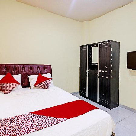 Oyo 92322 Hasan House Syariahnearpelabuhan Feri Harbor Bay Nagoya Buitenkant foto