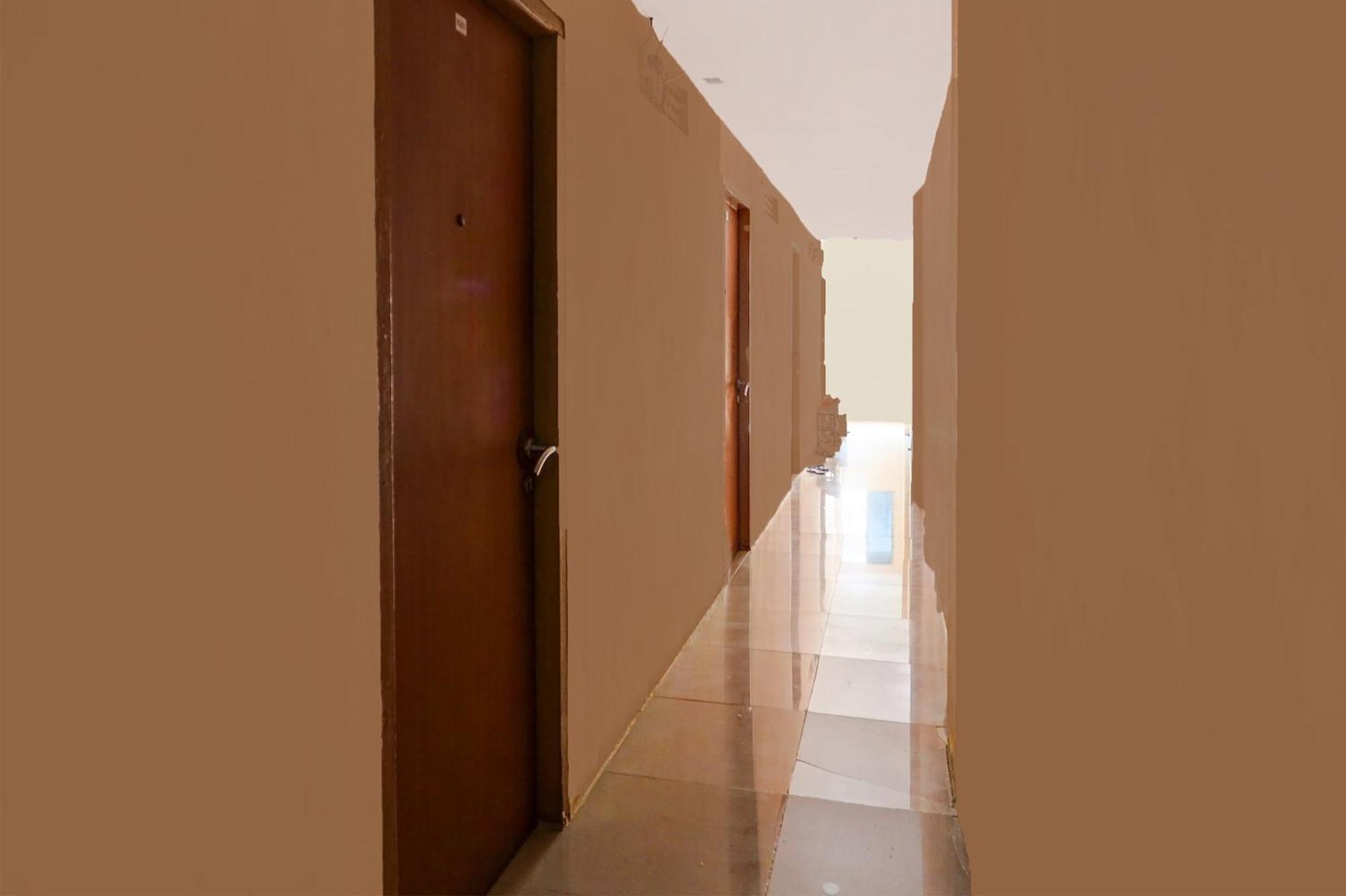 Oyo 92322 Hasan House Syariahnearpelabuhan Feri Harbor Bay Nagoya Buitenkant foto