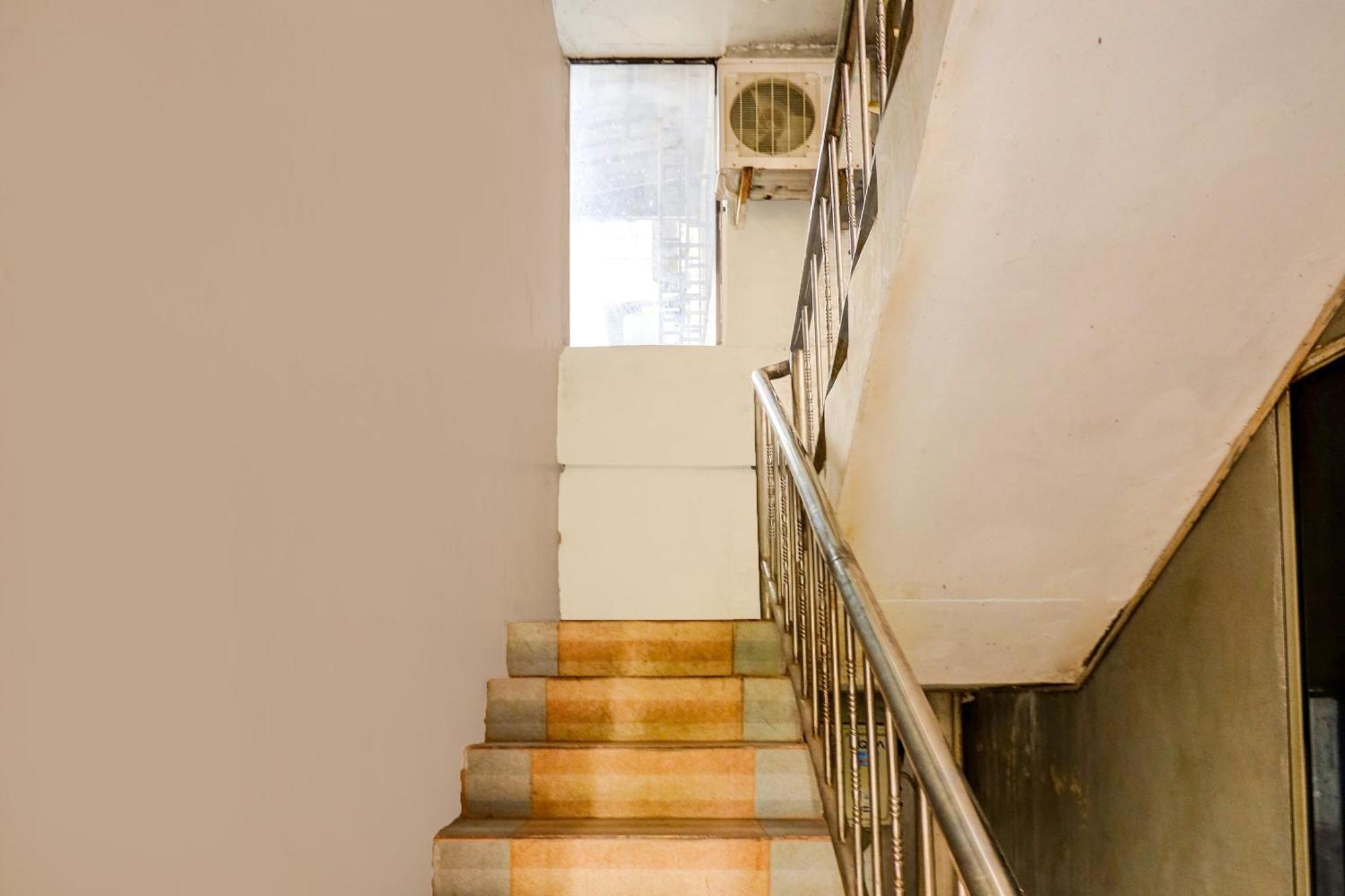Oyo 92322 Hasan House Syariahnearpelabuhan Feri Harbor Bay Nagoya Buitenkant foto